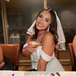 Meet your Posher, Hannah